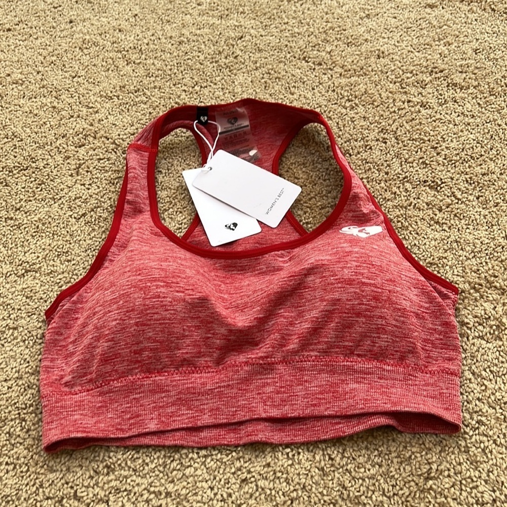 New! Womens Best Move seamless sports bra in red marl with removable pads.